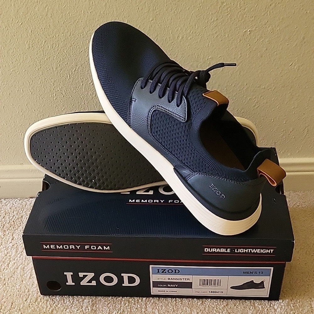 IZOD Men's Navy Shoe - Picture 6 of 7